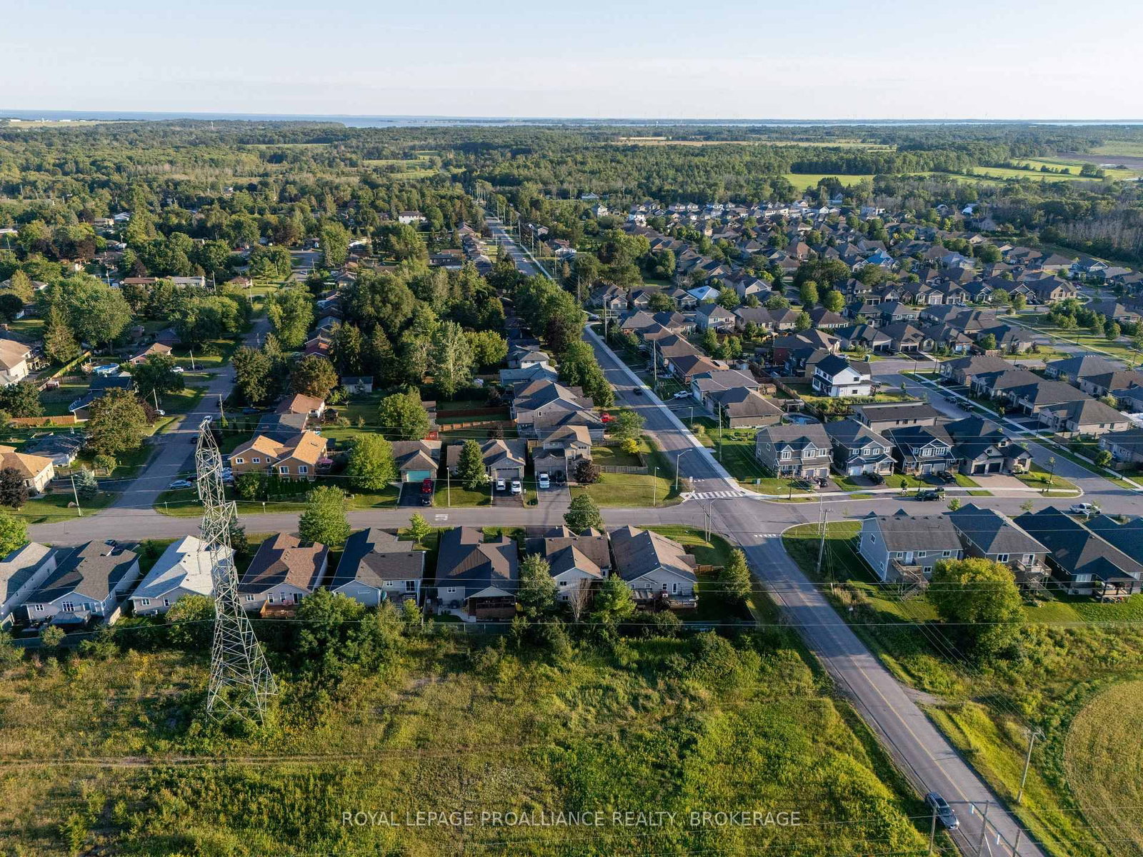 1464 Ottawa Street • Kingston, ON photo 46