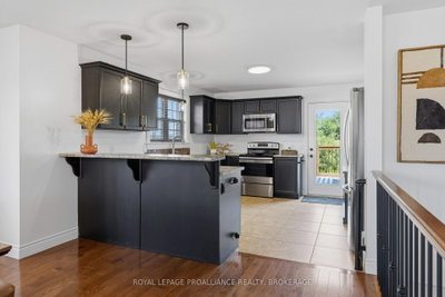 1464 Ottawa Street • Kingston, ON photo 9