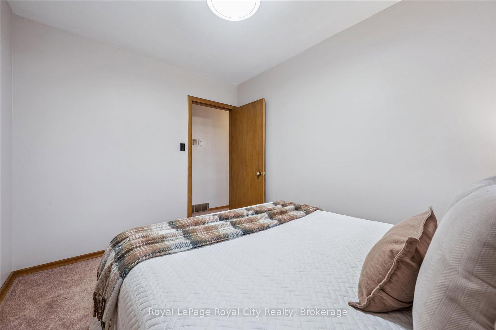 10 Paul Avenue • Guelph, ON photo 17