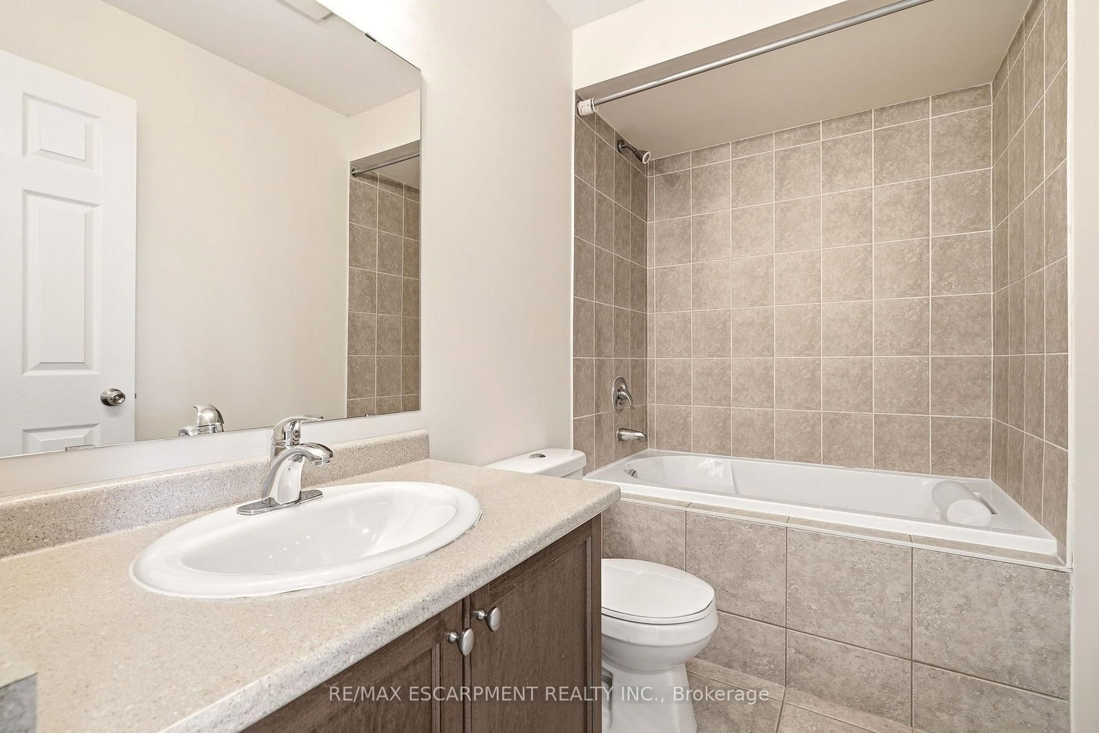 215 Nisbet Boulevard • Hamilton, ON photo 35