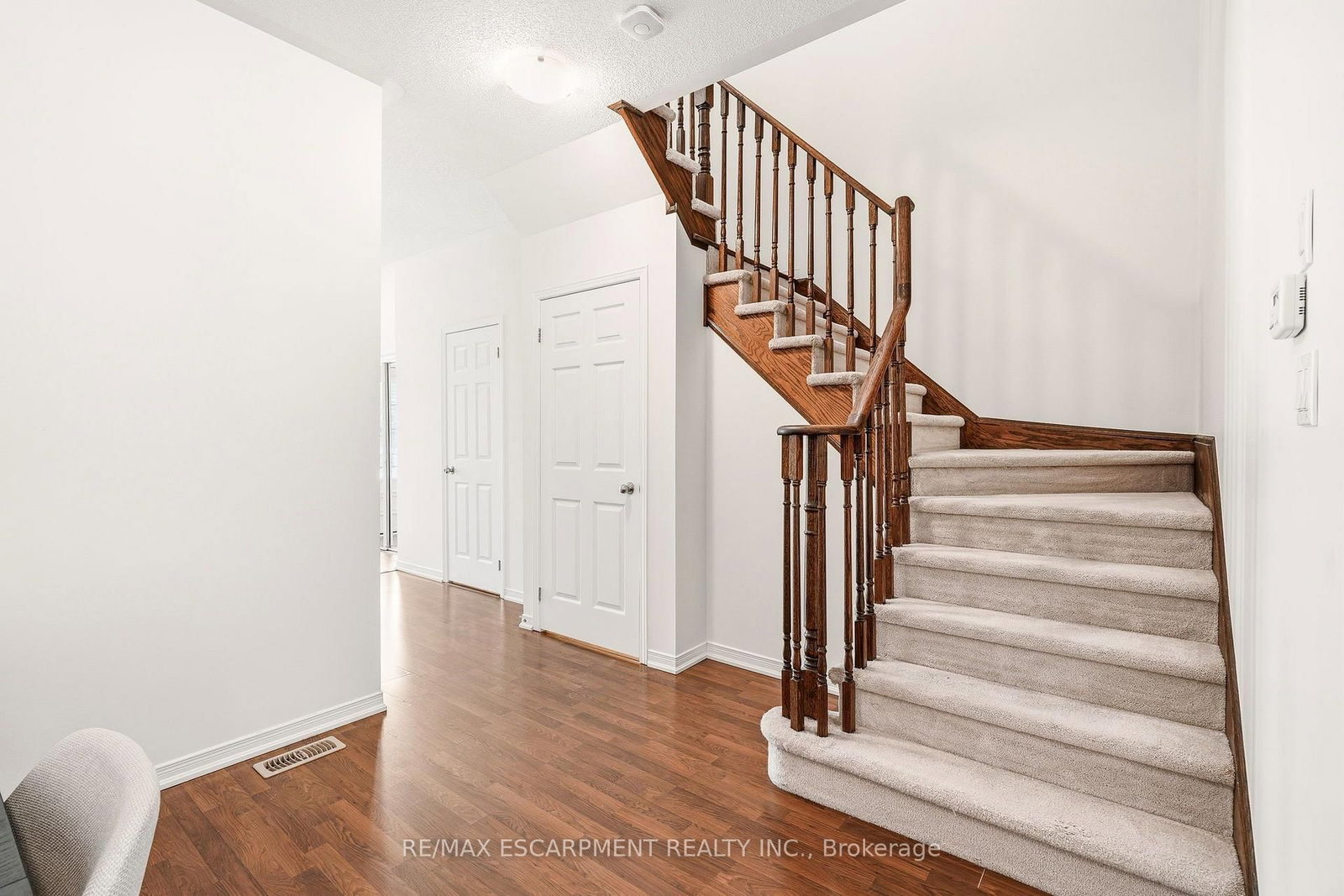 215 Nisbet Boulevard • Hamilton, ON photo 6