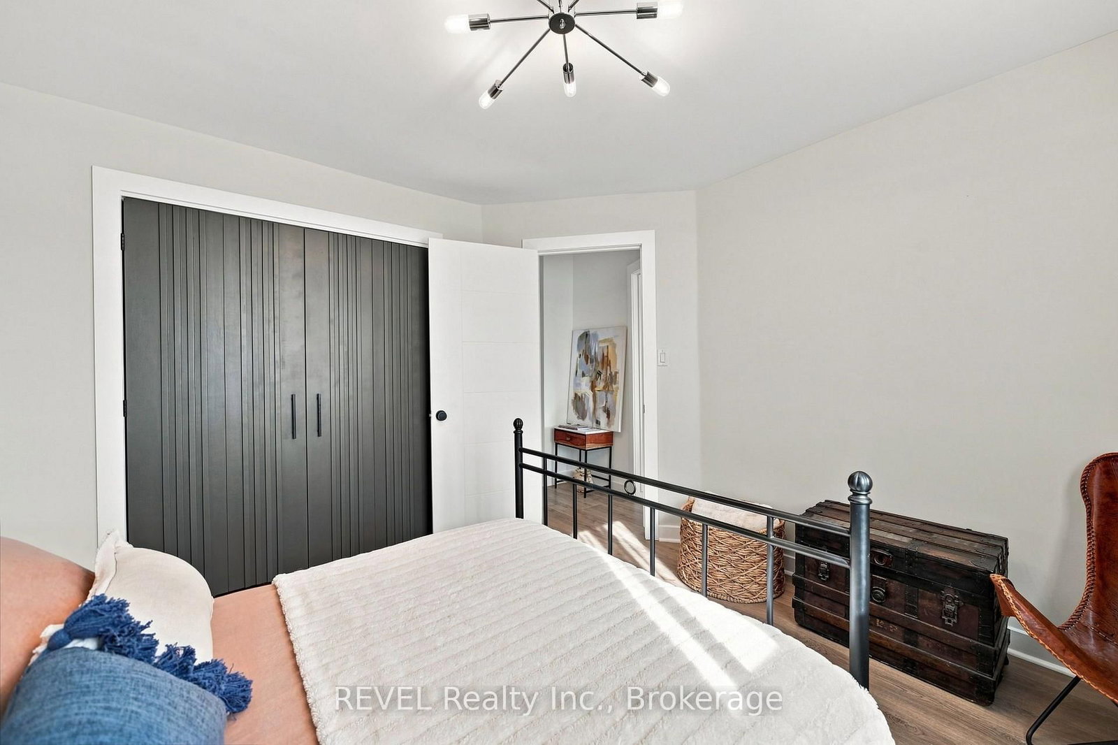 34 Oakwood Street • Port Colborne, ON photo 13