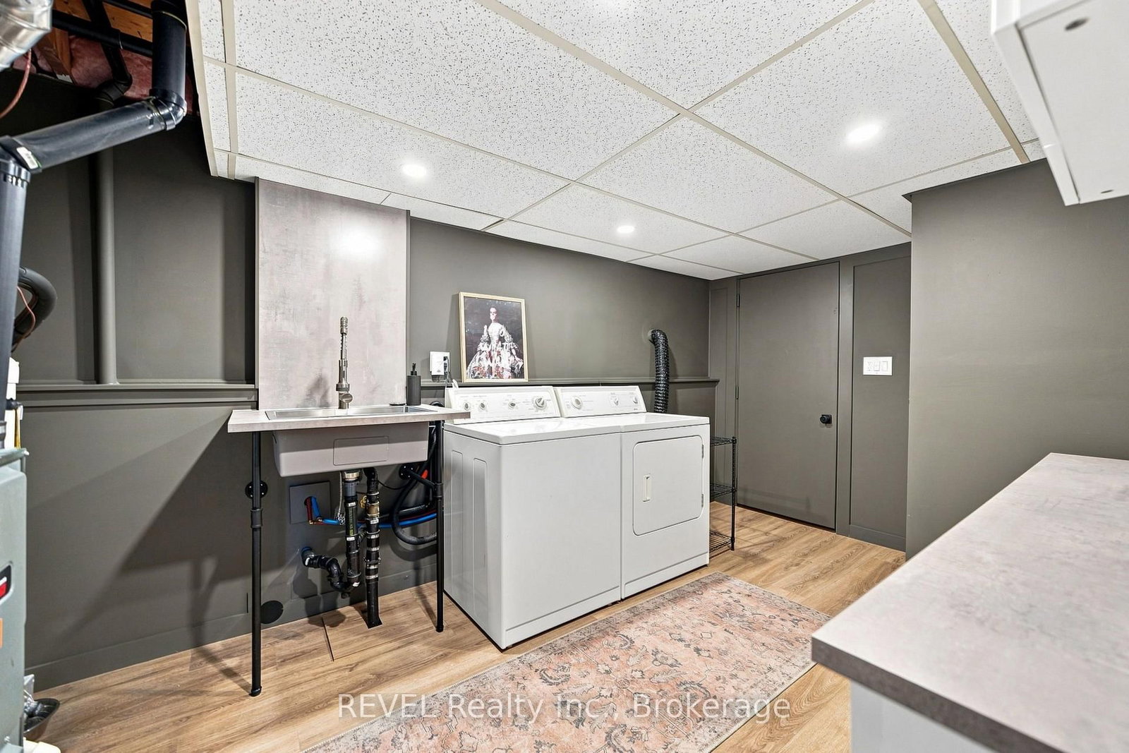 34 Oakwood Street • Port Colborne, ON photo 23