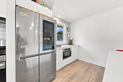 34 Oakwood Street • Port Colborne, ON photo 4