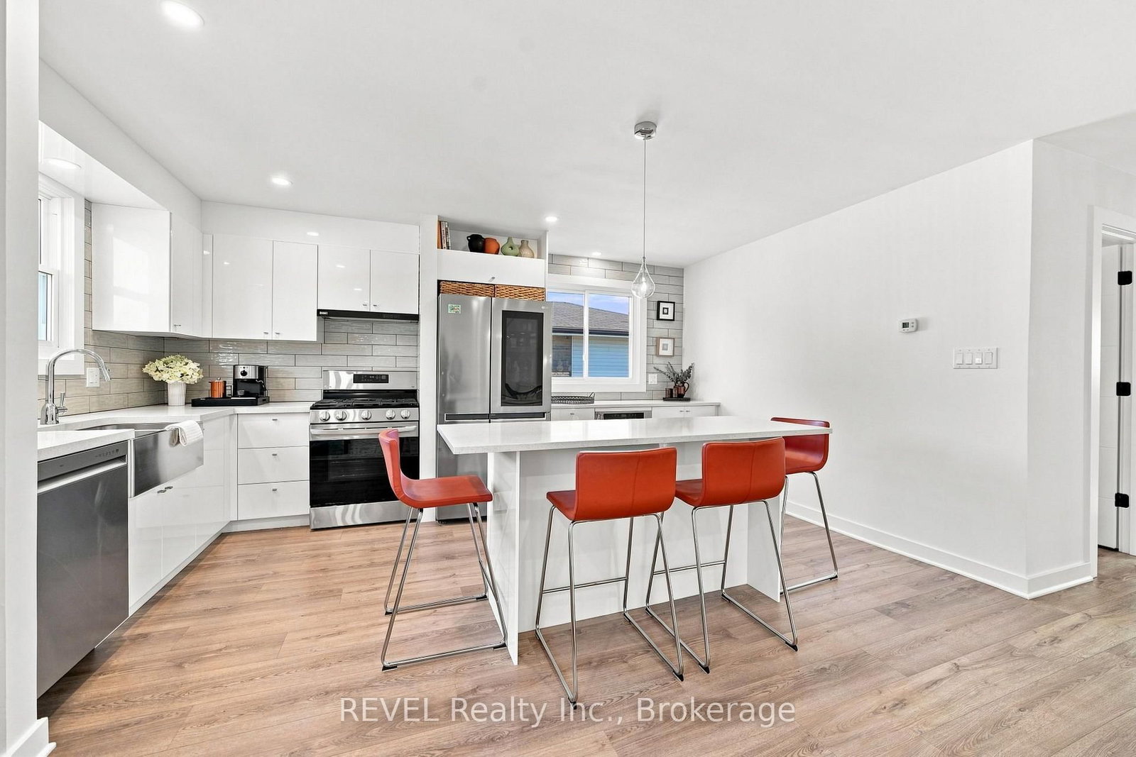 34 Oakwood Street • Port Colborne, ON photo 5