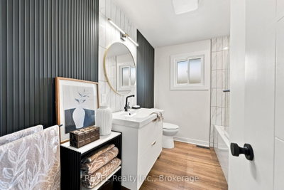 34 Oakwood Street • Port Colborne, ON photo 9