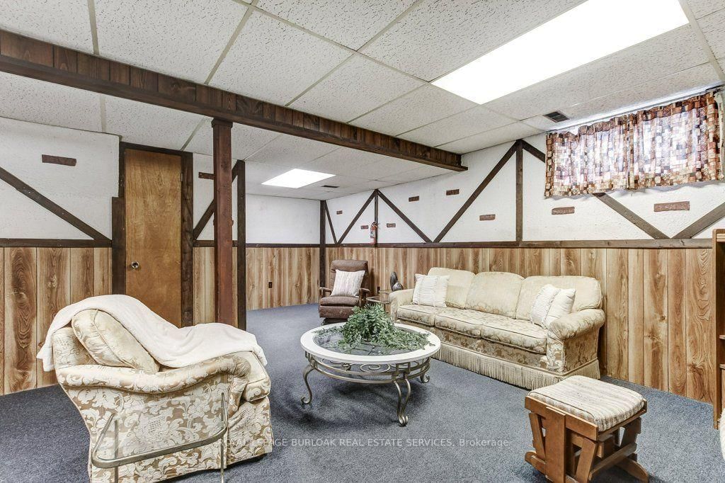 511 Rennie Street • Hamilton, ON photo 23
