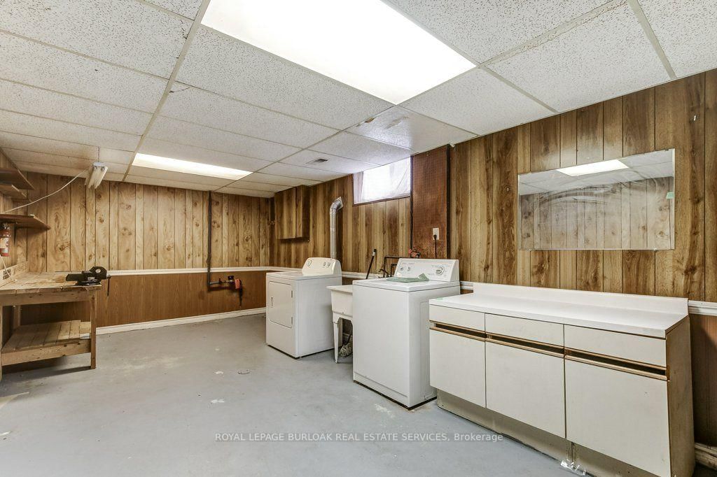 511 Rennie Street • Hamilton, ON photo 27