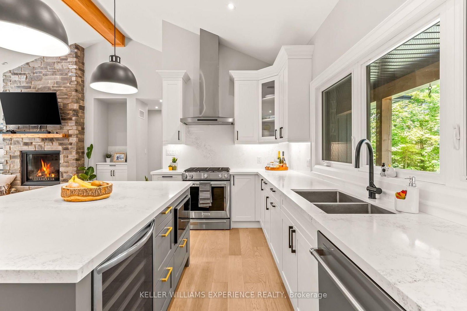 1065 Kilworthy Road • Gravenhurst, ON photo 8