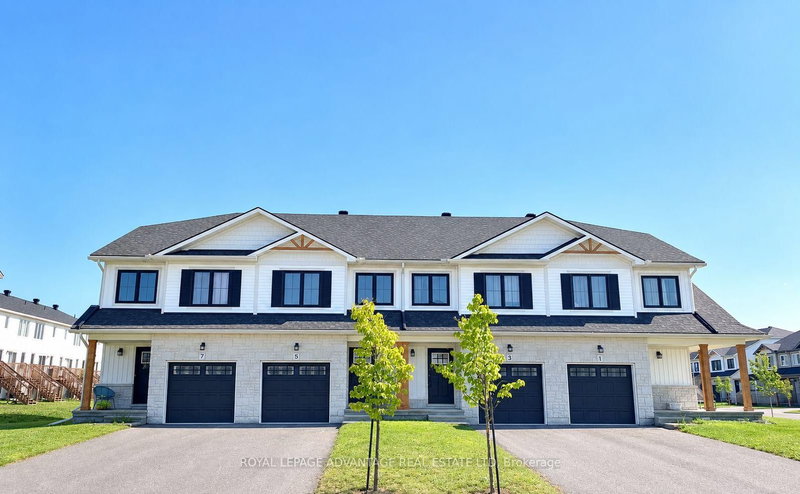 5 WHITCOMB Crescent