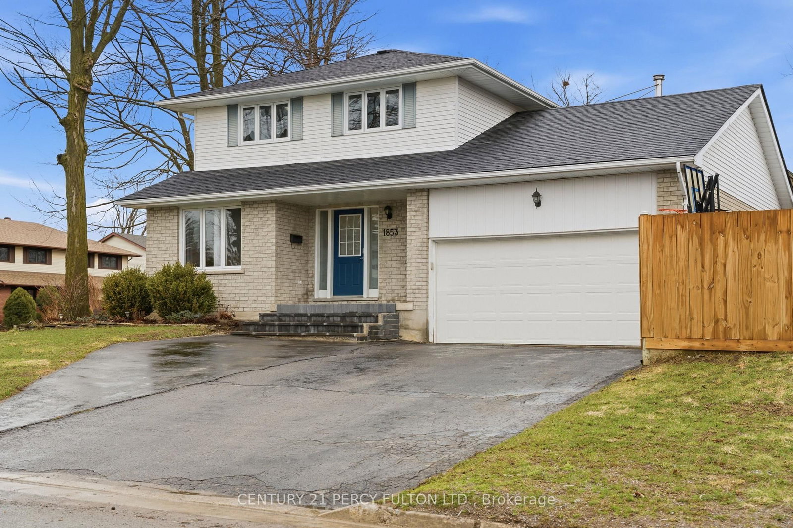 1853 Mapleridge Drive • Peterborough, ON photo 3