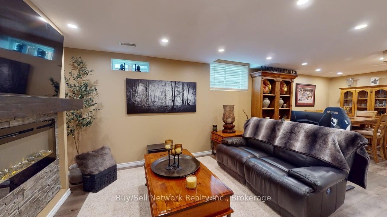 12 Summer Lane • Peterborough, ON photo 32