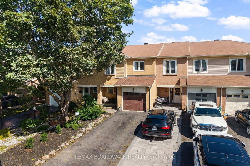 12 Willwood Crescent