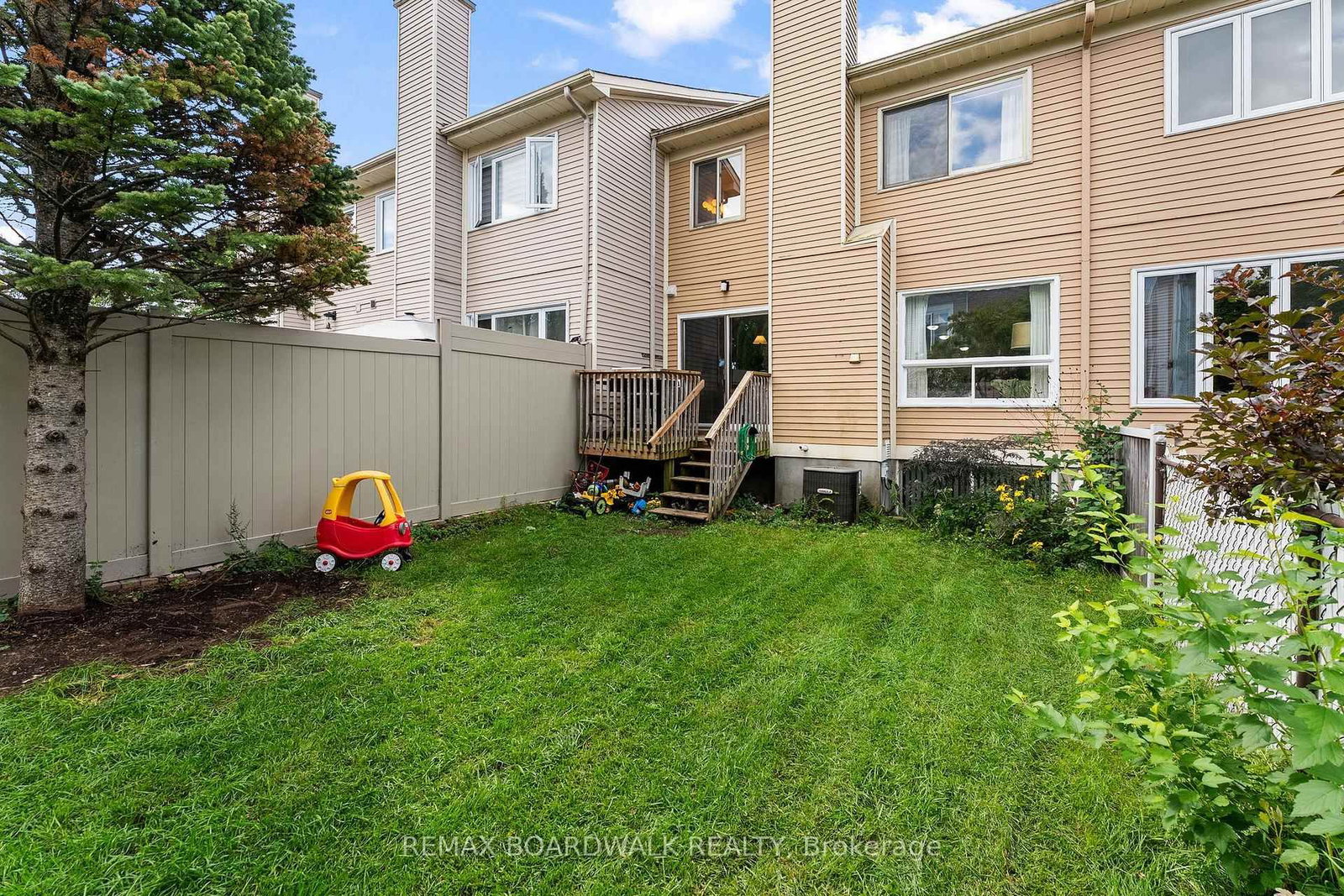 12 Willwood Crescent • Ottawa, ON photo 33