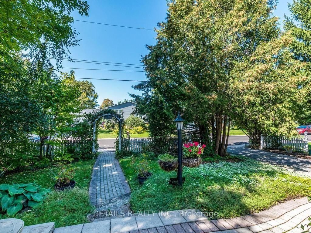 265 Gore Street E • Almonte, ON photo 29