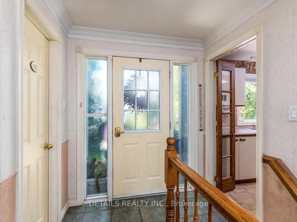 265 Gore Street E • Almonte, ON photo 3