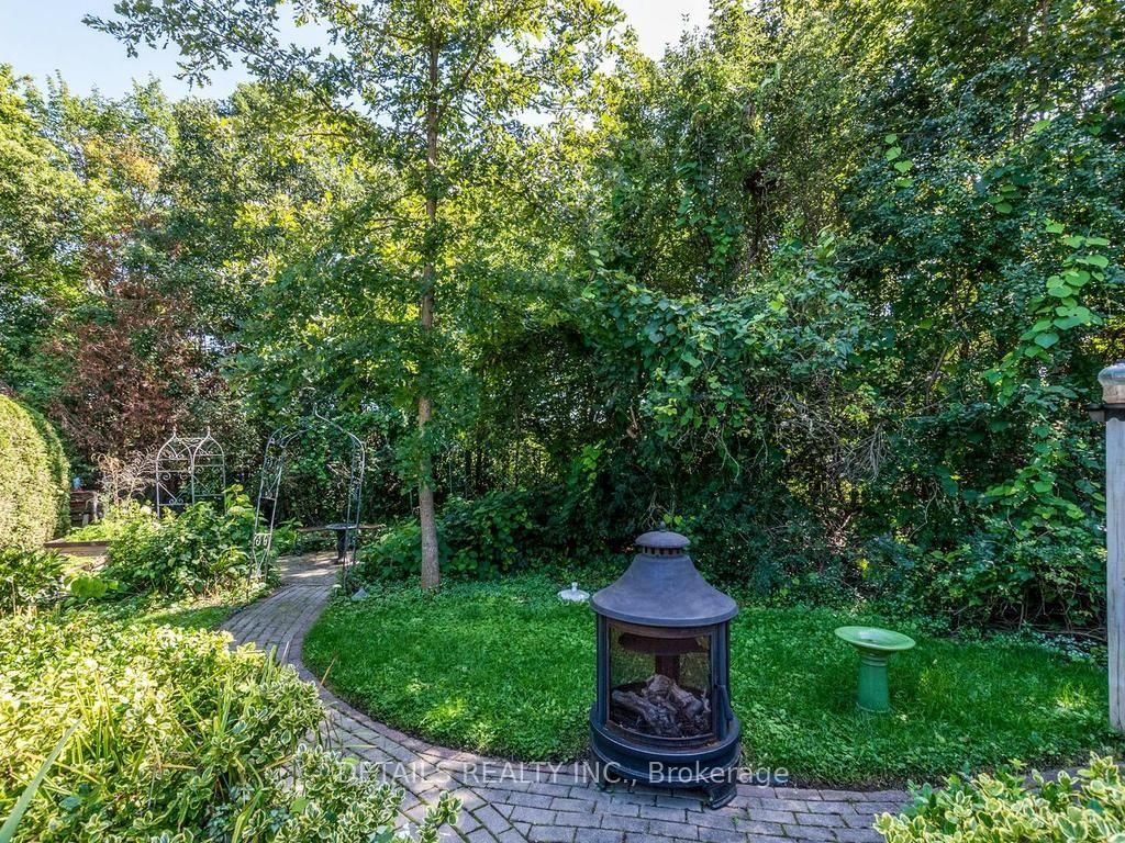 265 Gore Street E • Almonte, ON photo 34