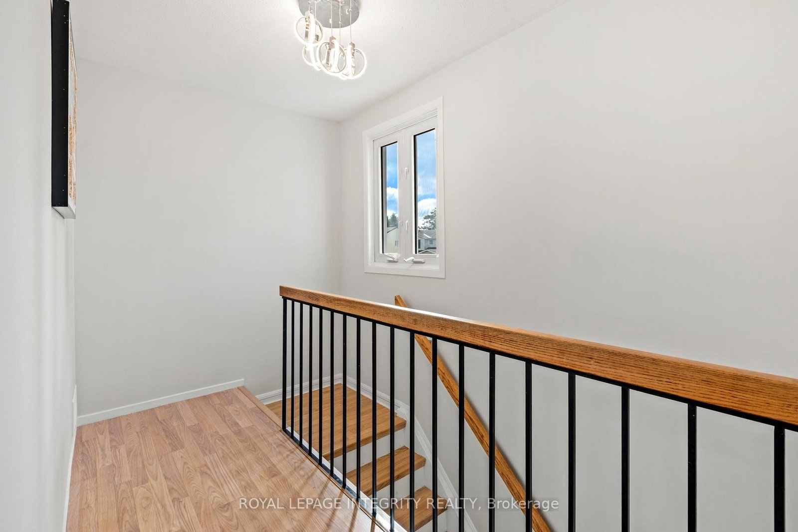 1736 SUMMERLANDS Crescent • Ottawa, ON photo 18