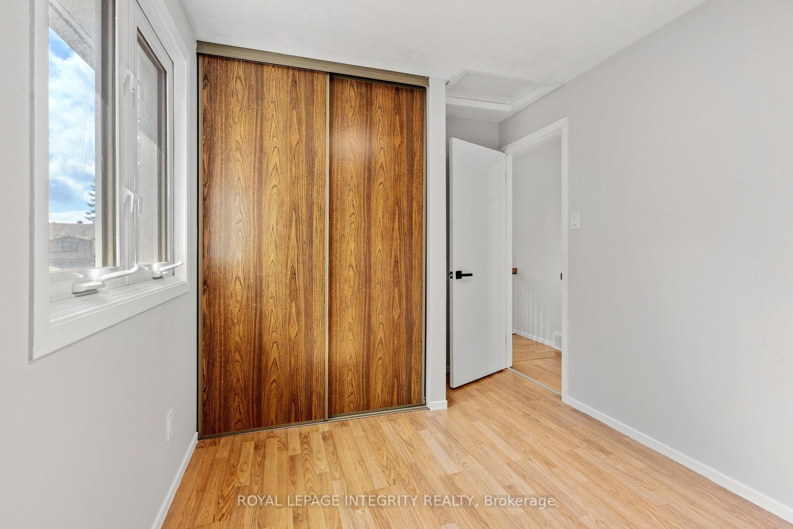 1736 SUMMERLANDS Crescent • Ottawa, ON photo 28