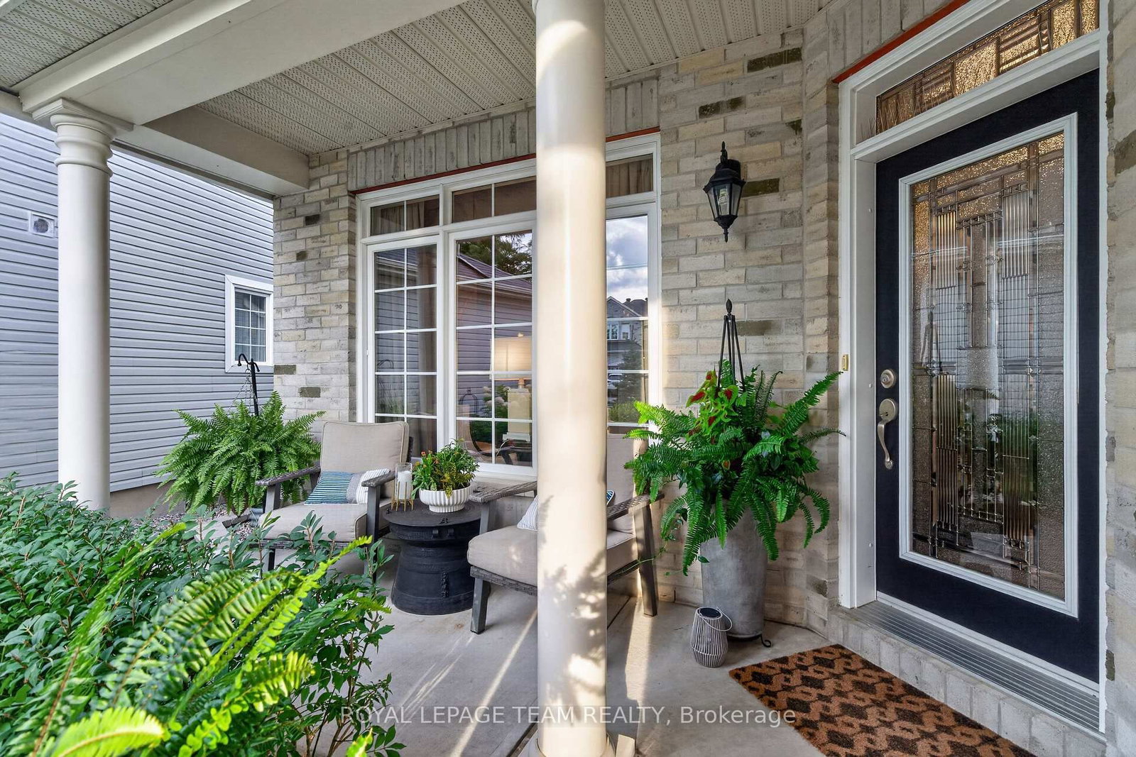 509 Cresswell Court • Ottawa, ON photo 4