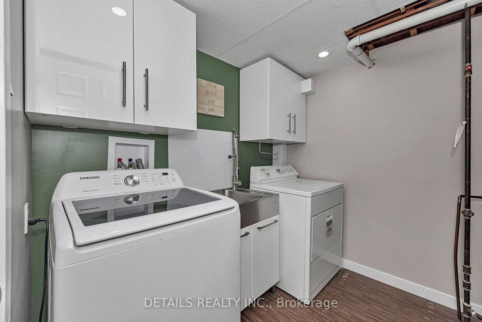 100 Fowler Street S • Richmond, ON photo 29