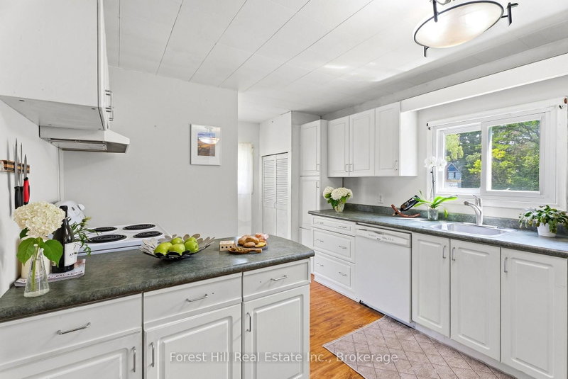 9 Spruce Glen Road