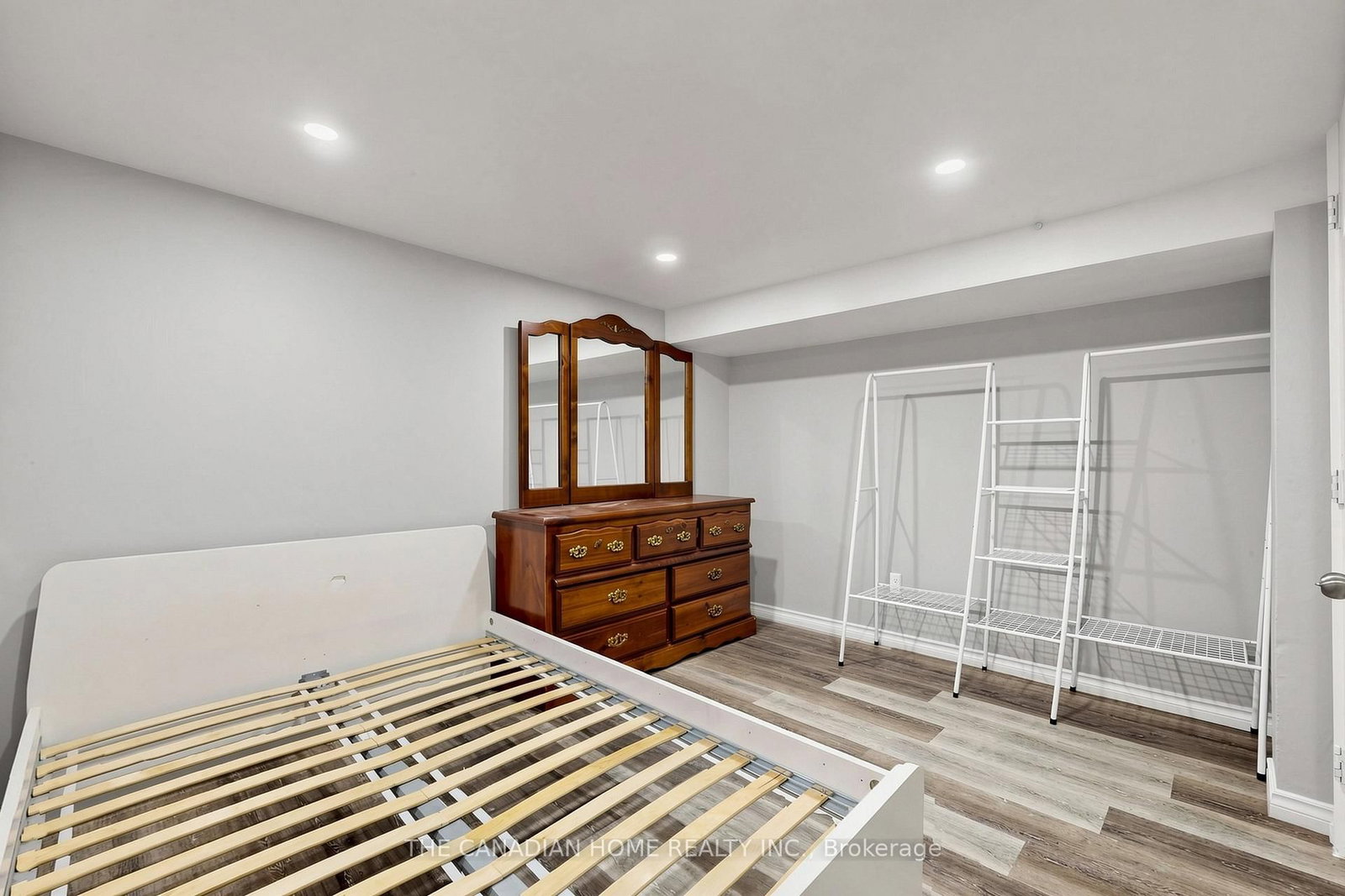 118 Birmingham Street • Hamilton, ON photo 41