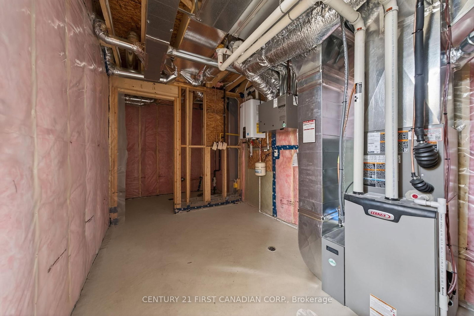 16 Sheldabren Street • North Middlesex, ON photo 31