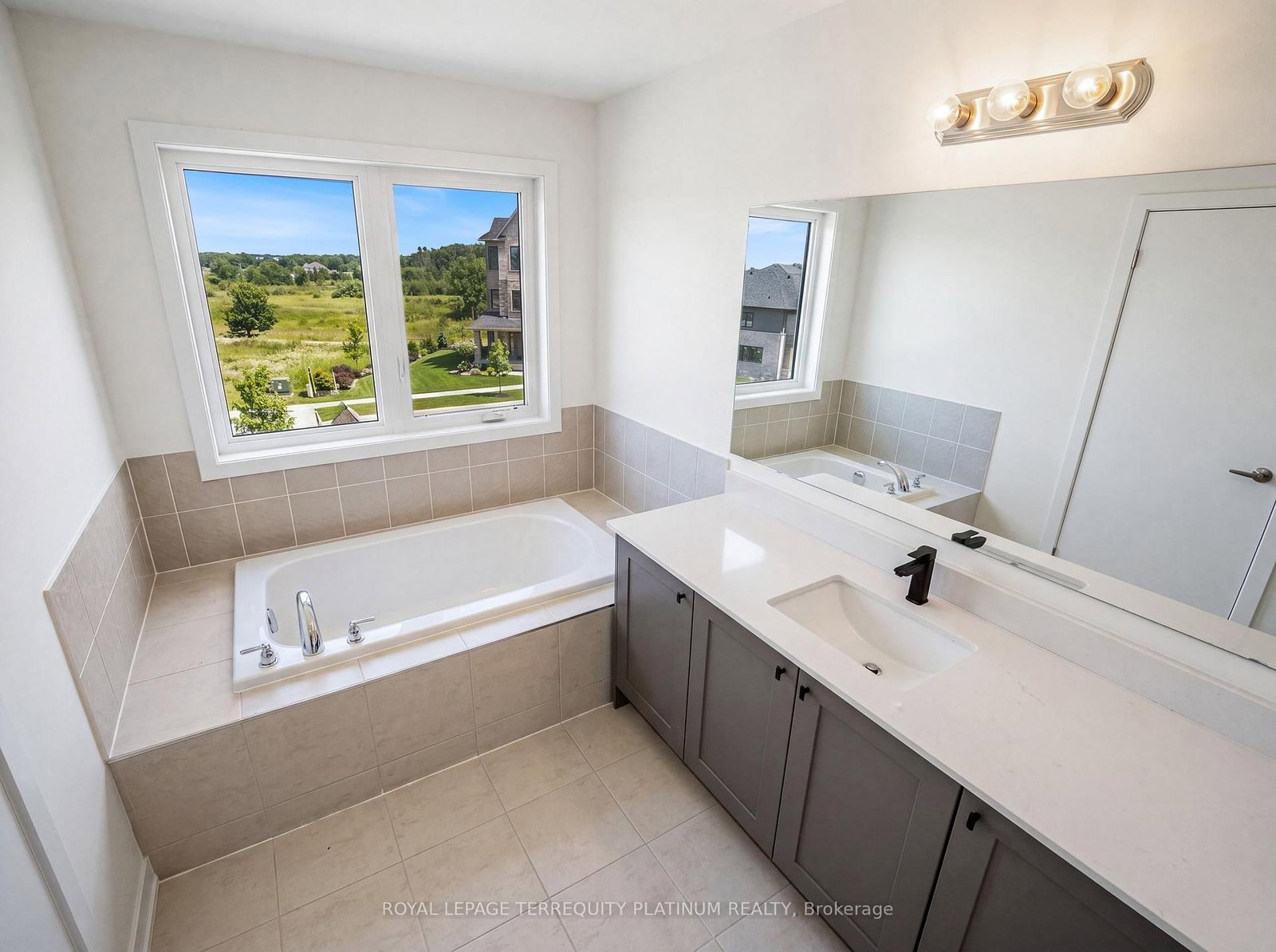 160 Densmore Road • #4 • Cobourg, ON photo 28