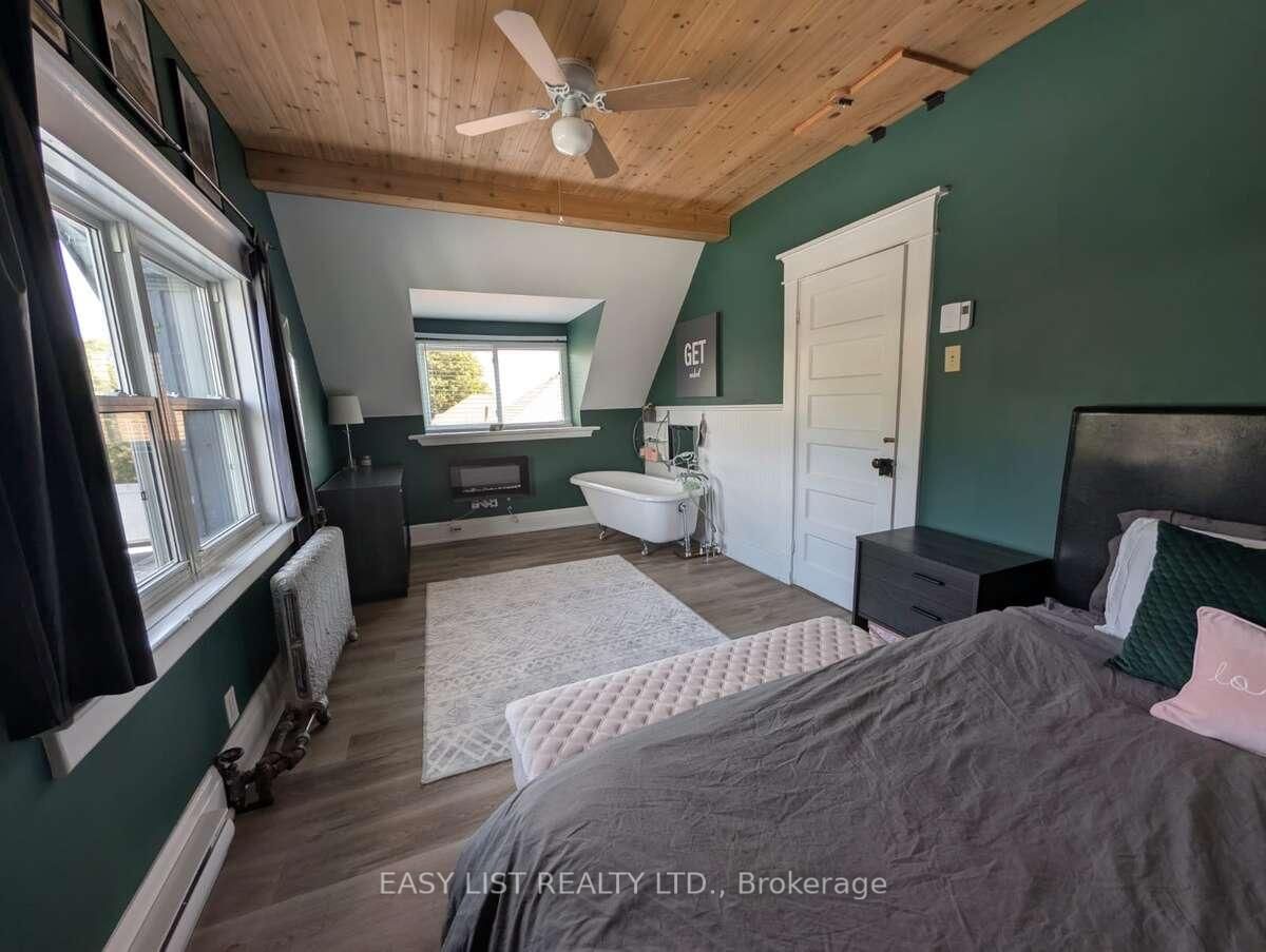 32 Nelson Street E • Meaford, ON photo 46