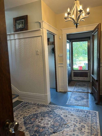 32 Nelson Street E • Meaford, ON photo 6
