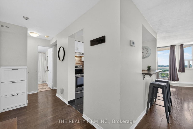 2505 - 363 Colborne Street