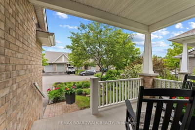 251 Bulrush Crescent • Ottawa, ON photo 5