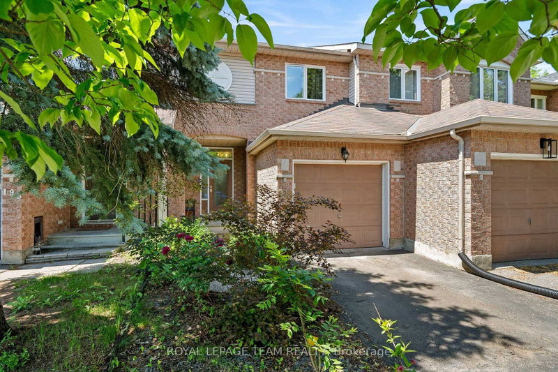 193 Thornbury Crescent