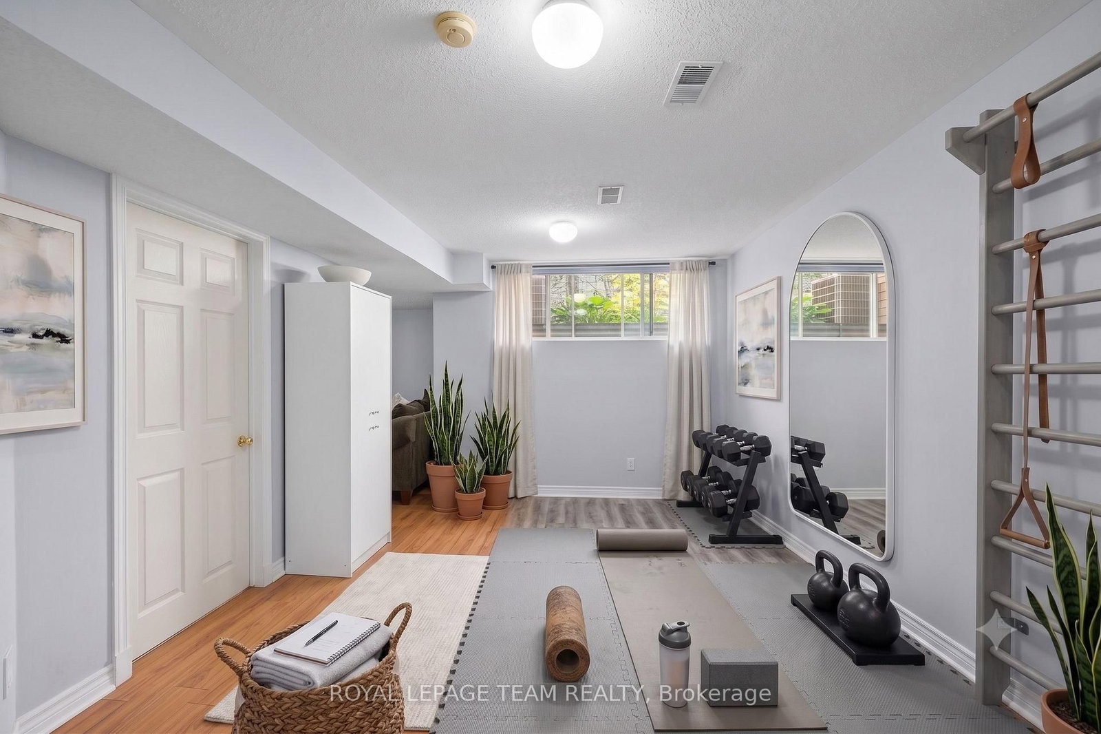193 Thornbury Crescent • Ottawa, ON photo 37