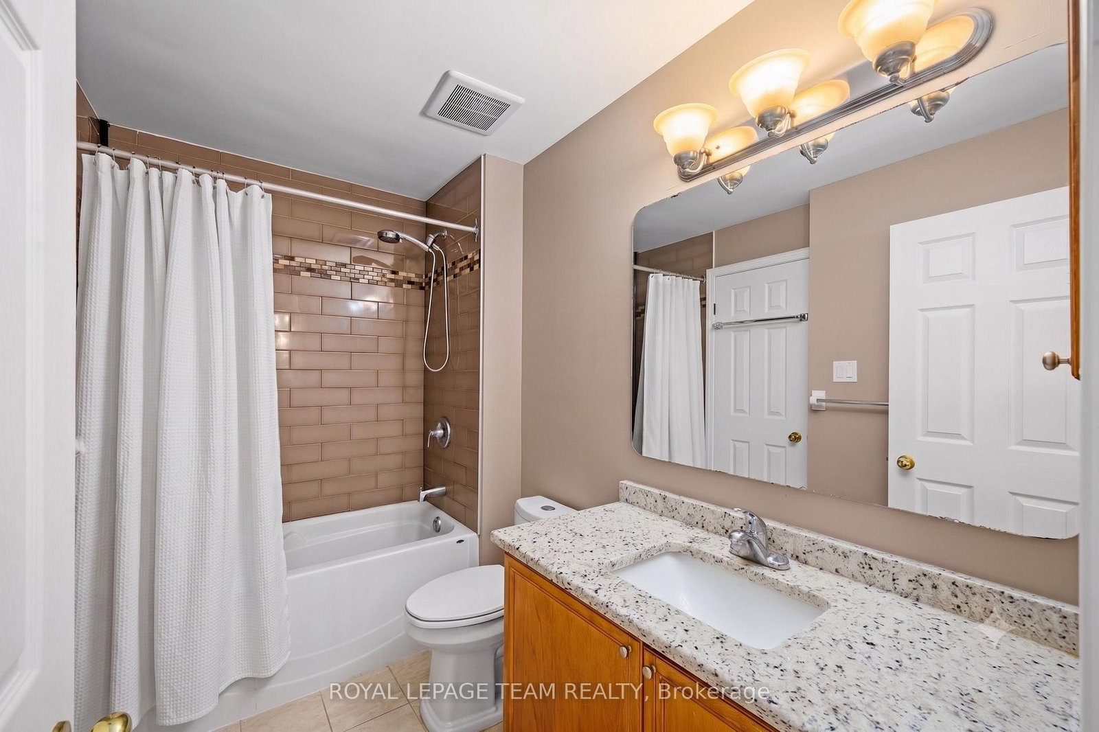 193 Thornbury Crescent • Ottawa, ON photo 39