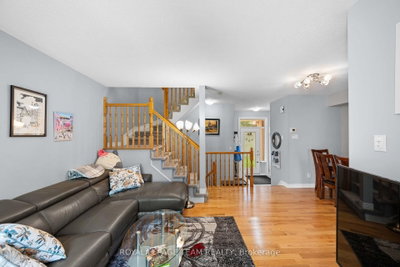 193 Thornbury Crescent • Ottawa, ON photo 9