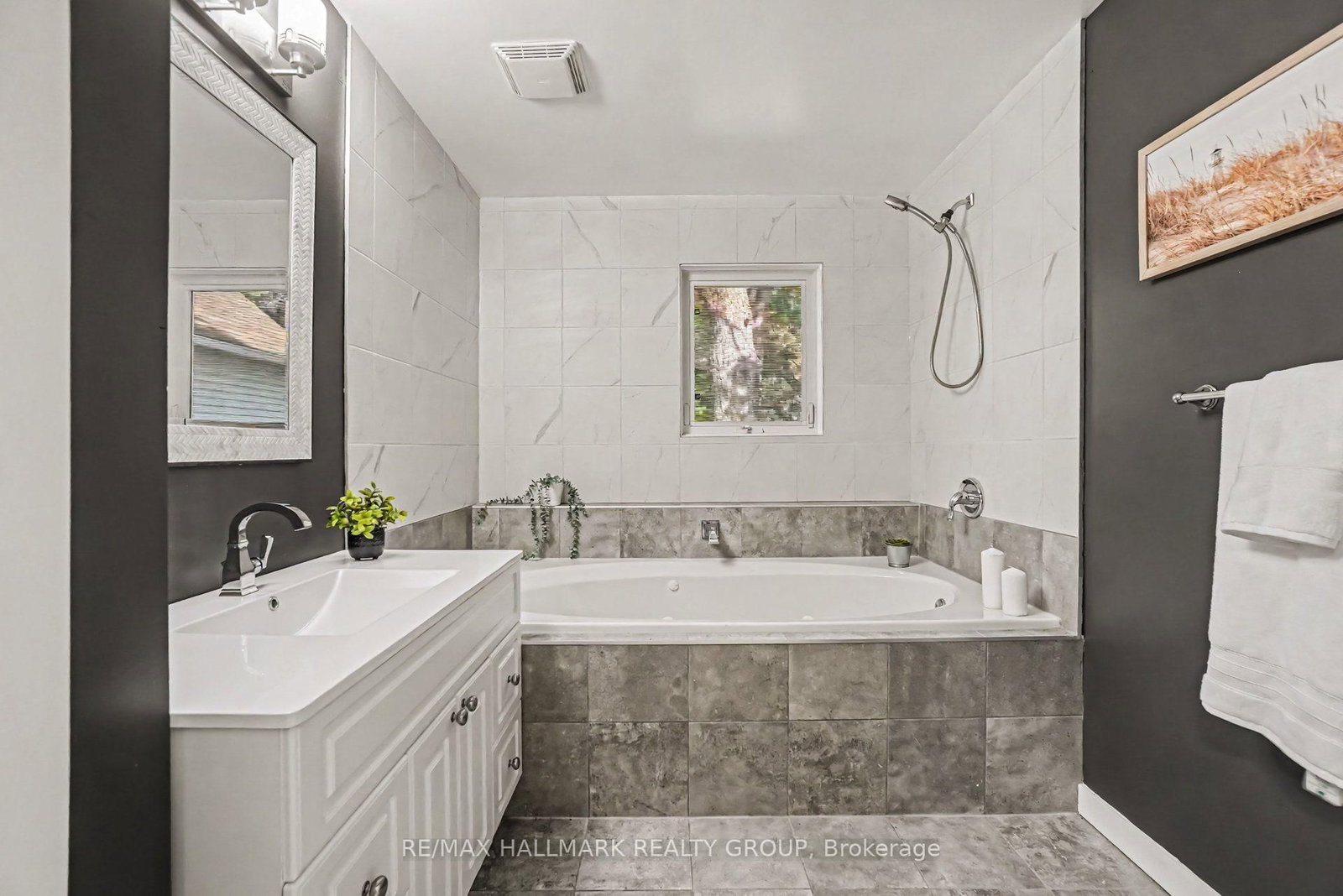 7273 Mitch Owens Road • Ottawa, ON photo 20