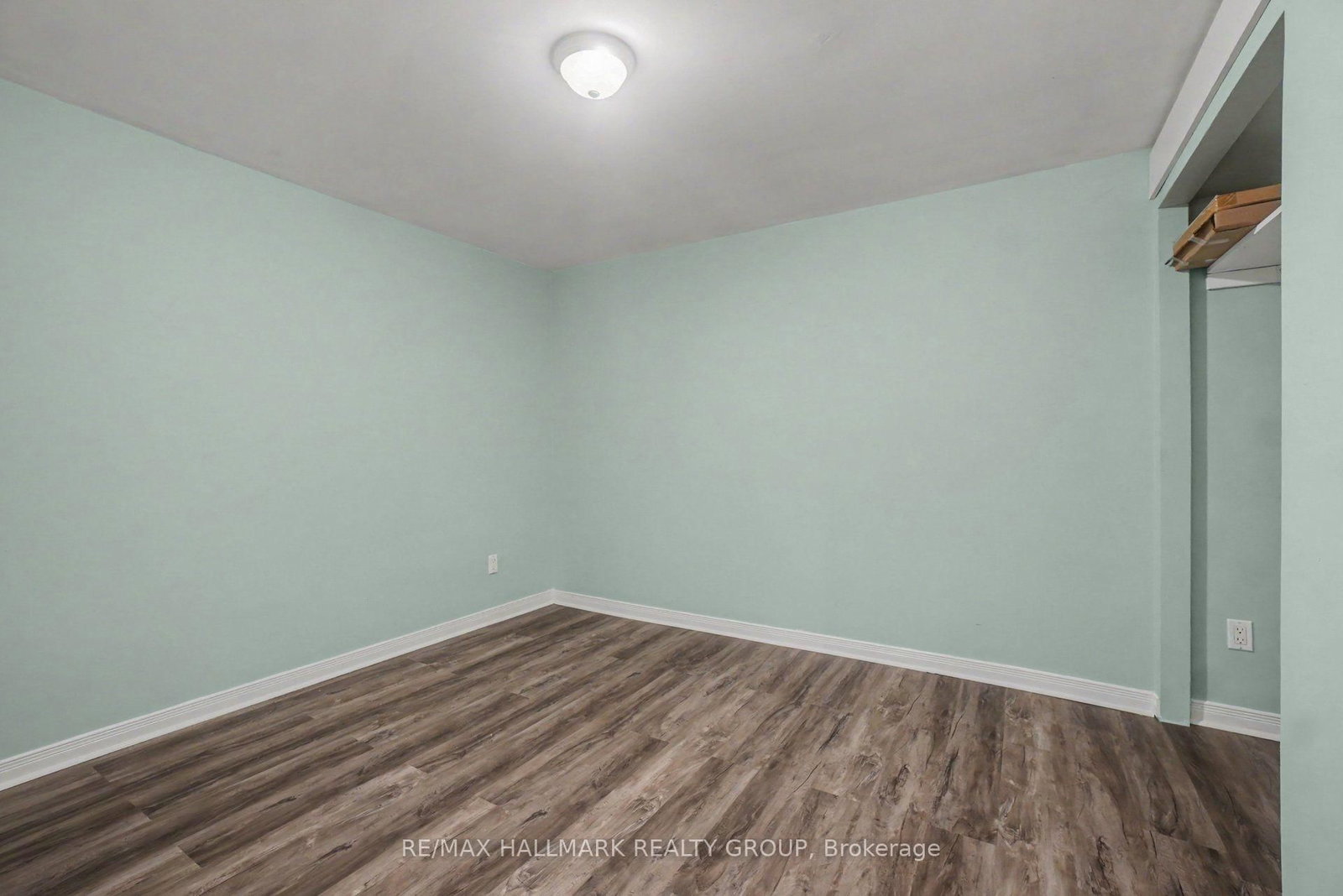 7273 Mitch Owens Road • Ottawa, ON photo 26