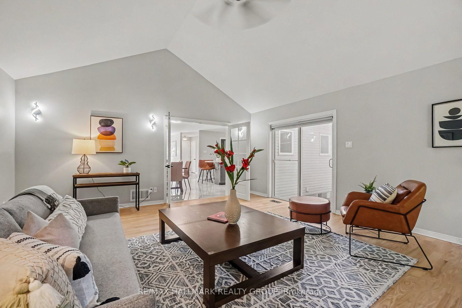 7273 Mitch Owens Road • Ottawa, ON photo 9