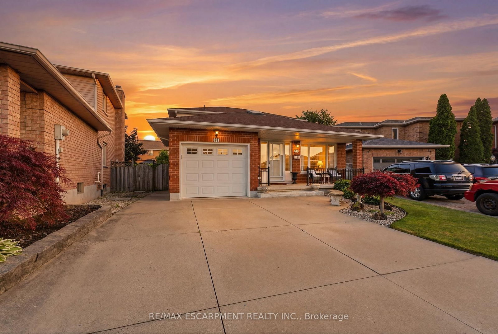 11 Gabriele Court • Hamilton, ON photo 1