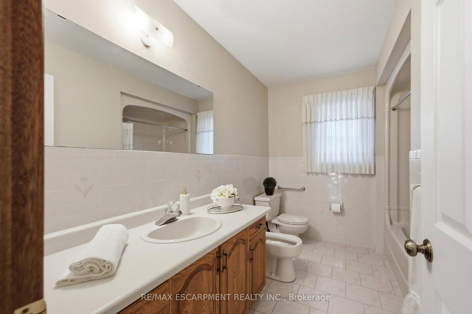 11 Gabriele Court • Hamilton, ON photo 28