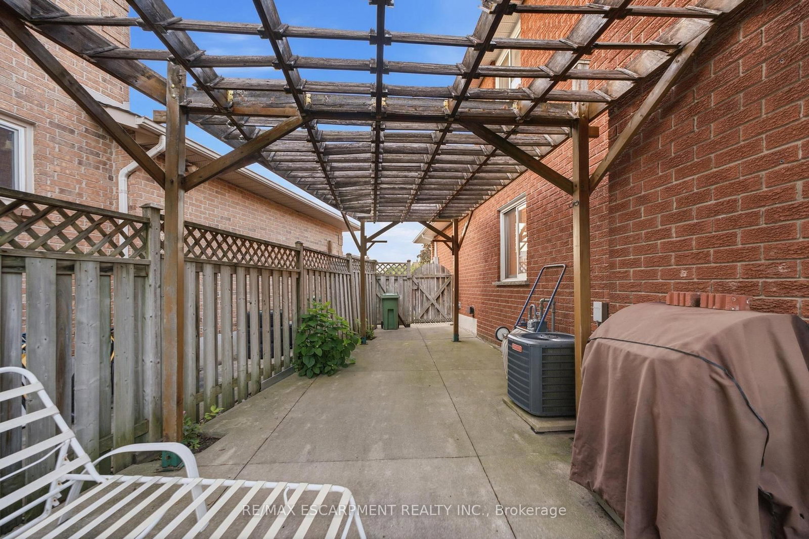 11 Gabriele Court • Hamilton, ON photo 37