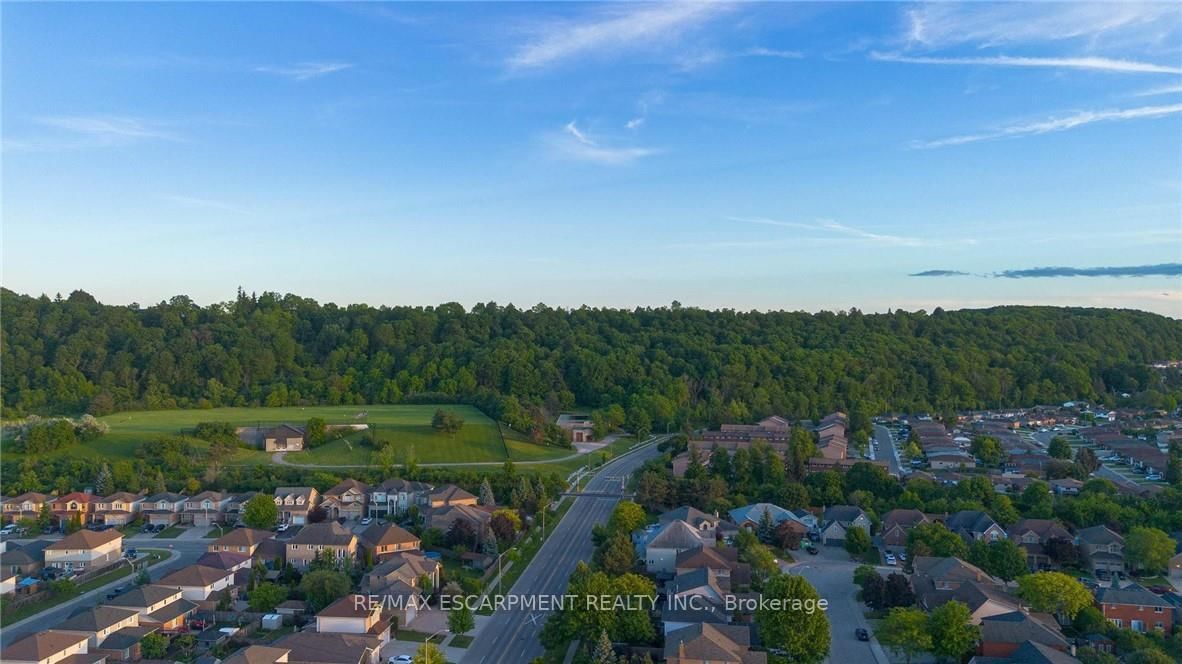 11 Gabriele Court • Hamilton, ON photo 41