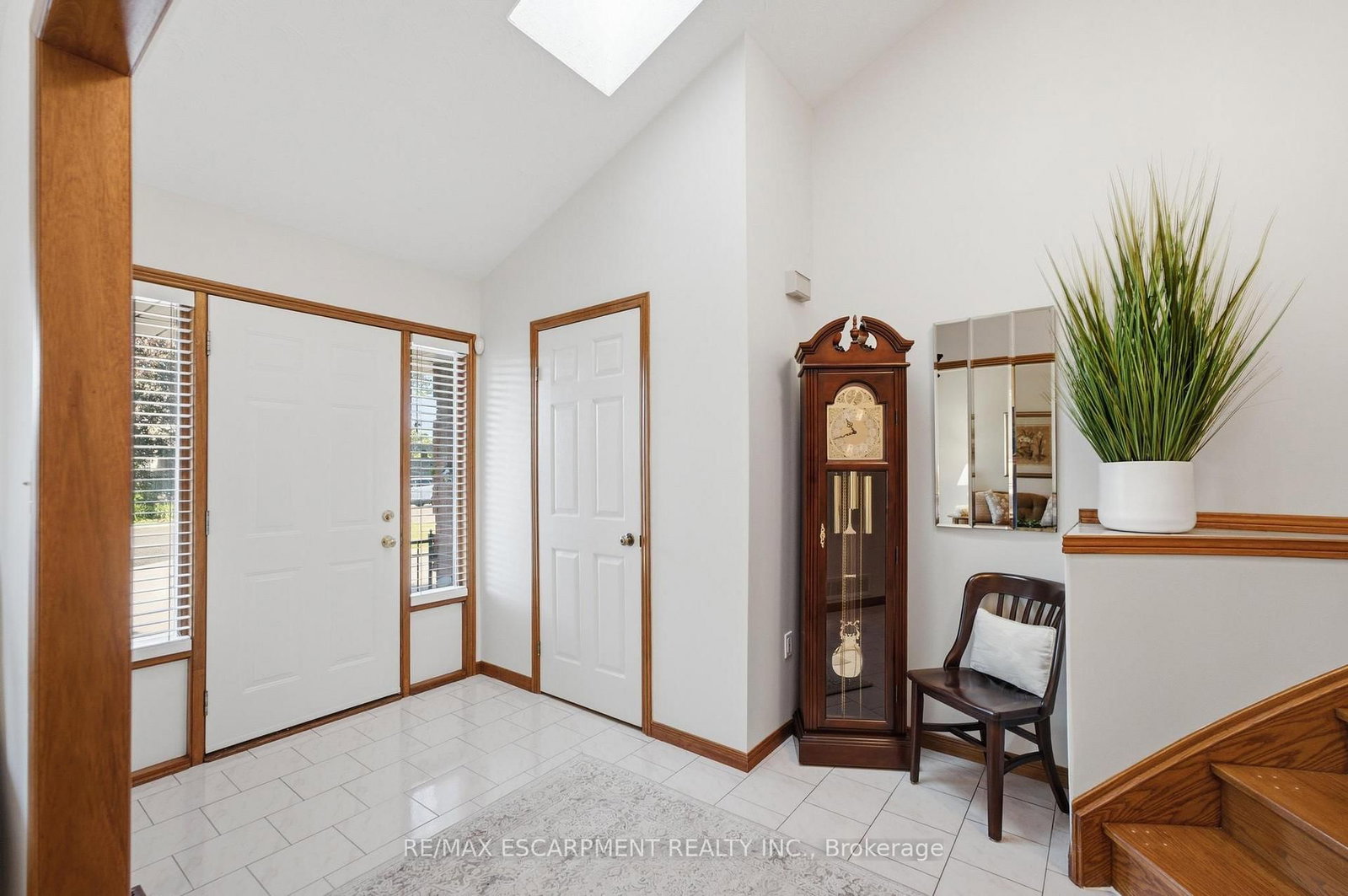 11 Gabriele Court • Hamilton, ON photo 5