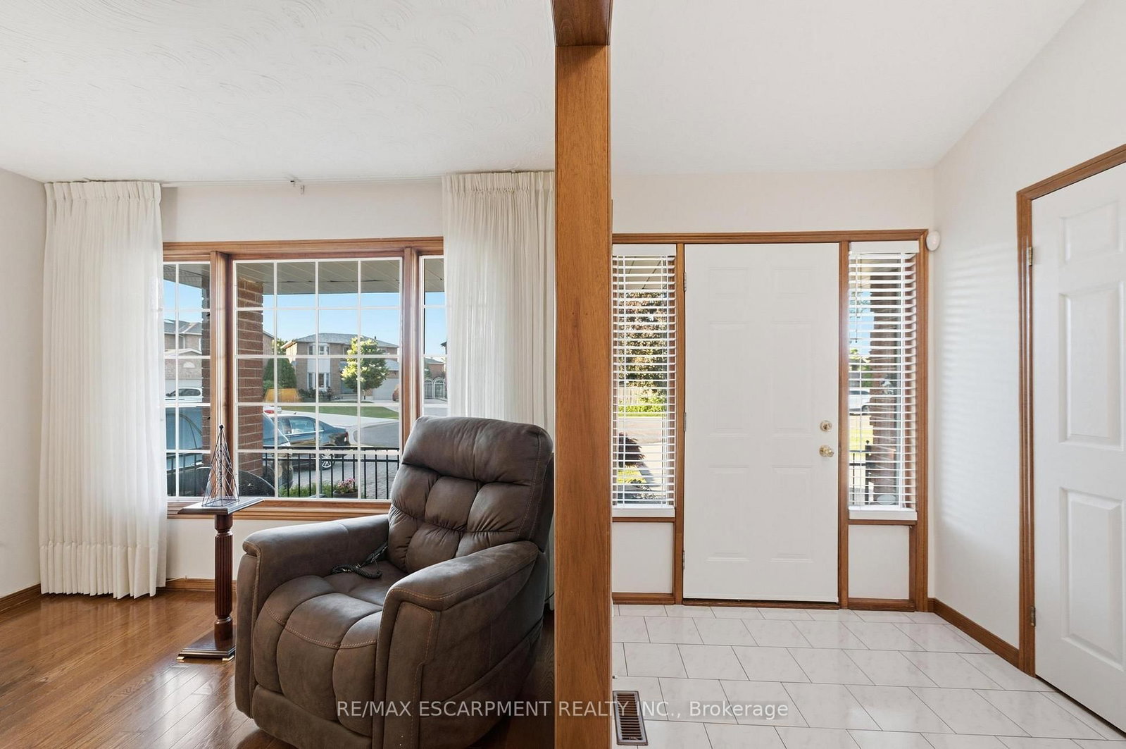 11 Gabriele Court • Hamilton, ON photo 6