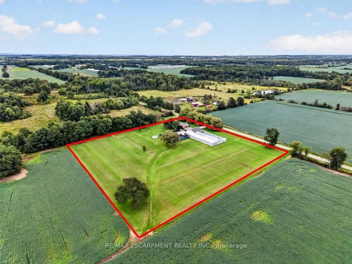 3294 South Grimsby Road 7 • Grimsby, ON photo 1
