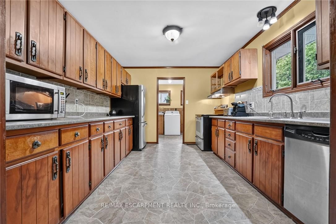 3294 South Grimsby Road 7 • Grimsby, ON photo 14