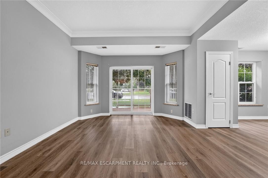 317 Lock Street W • #113 • Haldimand, ON photo 10