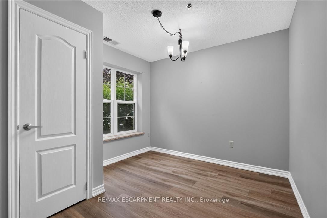 317 Lock Street W • #113 • Haldimand, ON photo 12